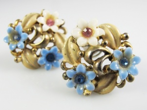 1950s plastic enamel sweet vintage flower clip on earrings